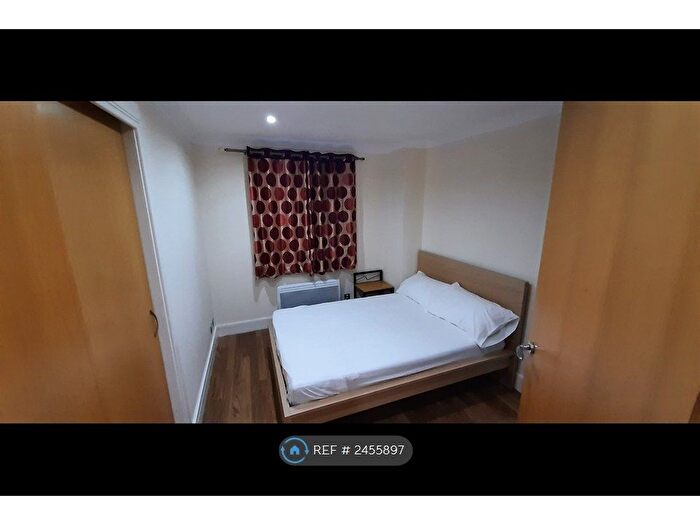 2 Bedroom Flat To Rent In Bothwell Street, Glasgow, G2