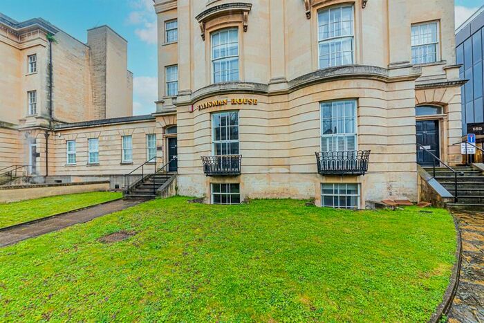 2 Bedroom Apartment To Rent In Kings Road, Reading, RG1