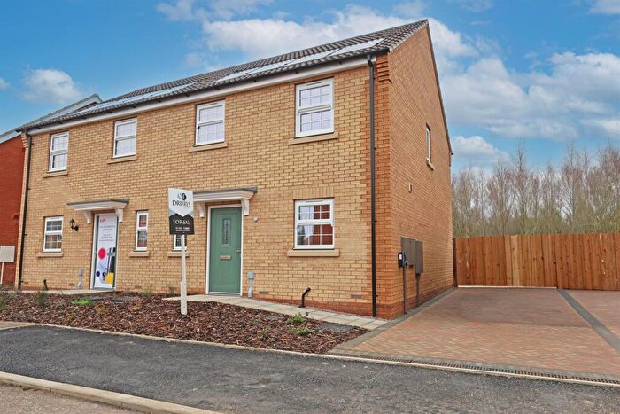 3 Bedroom Semi Detached House For Sale In , PE21