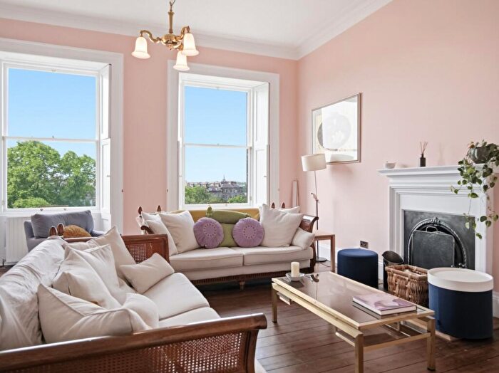 2 Bedroom Flat To Rent In Ainslie Place, Edinburgh, Midlothian, EH3