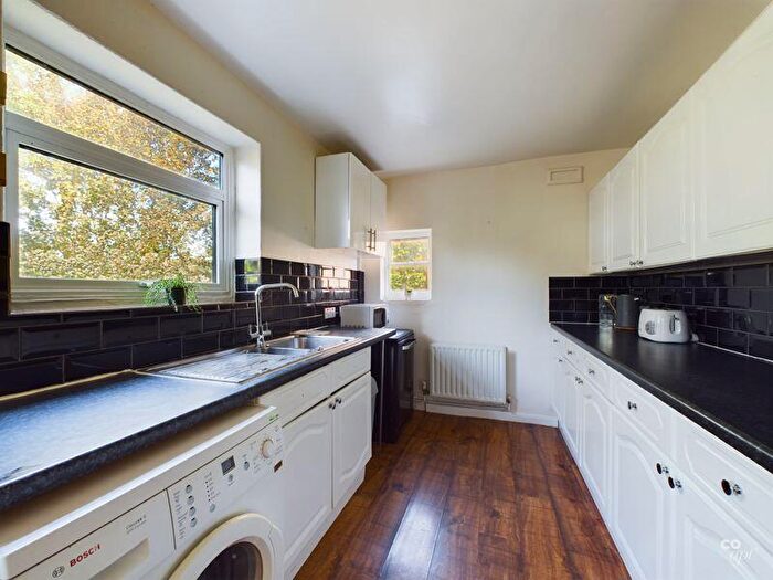 2 Bedroom Semi-Detached House To Rent In Hillside, Brighton, BN2