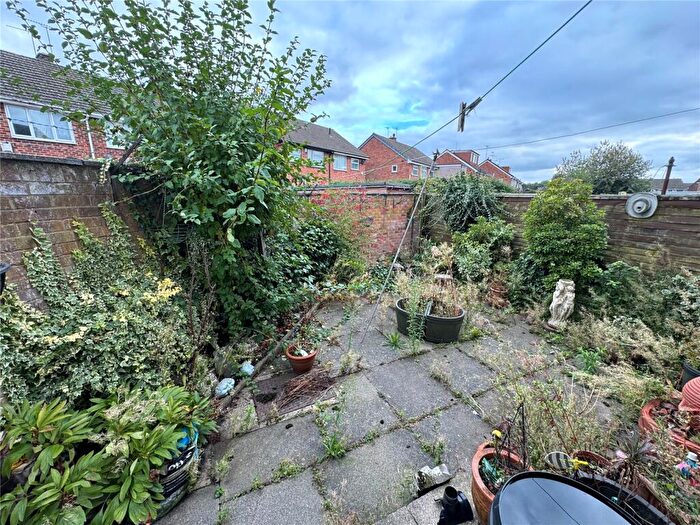 3 Bedroom Semi-Detached House For Sale In Yewdale Crescent, Coventry, West Midlands, CV2