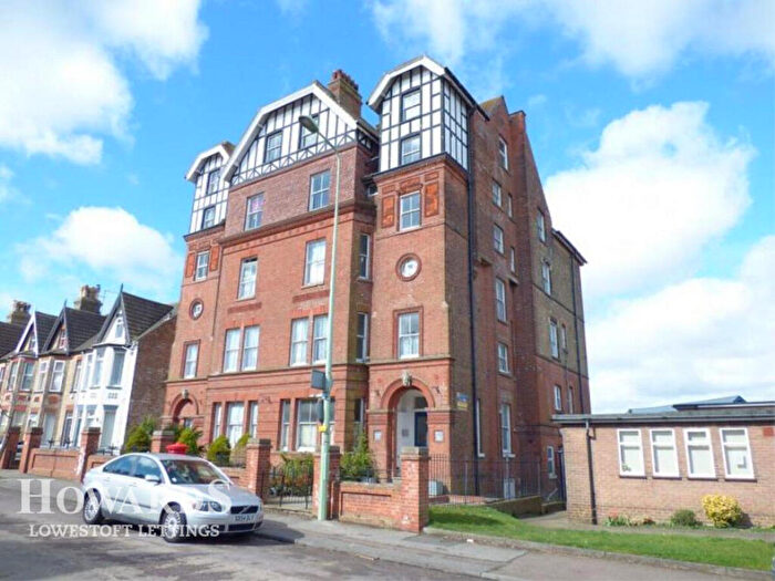 2 Bedroom Apartment To Rent In London Road South, Lowestoft, NR33