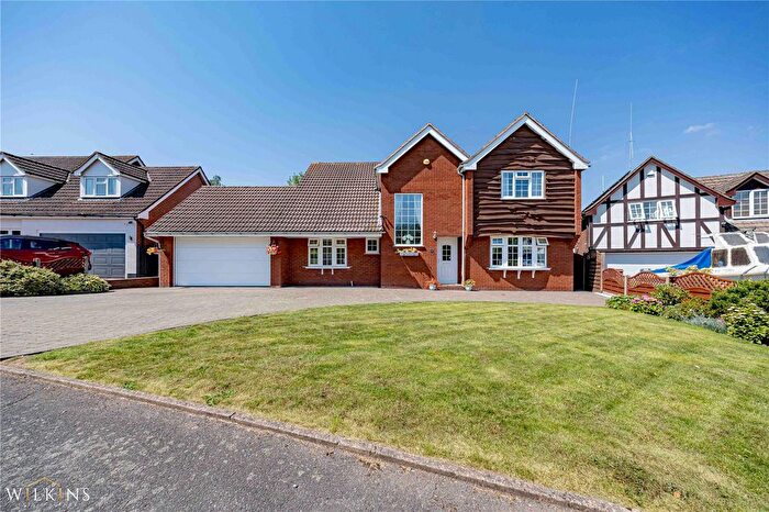 4 Bedroom Detached House For Sale In Cherryfield Close, Hartshill, Nuneaton, Warwickshire, CV10