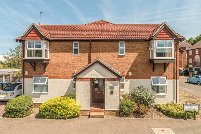 Flat To Rent In Silbury Avenue, Mitcham, CR4