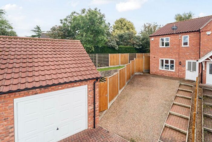 3 Bedroom End Of Terrace House For Sale In Oaktree Meadow, Horncastle, Lincs, LN9