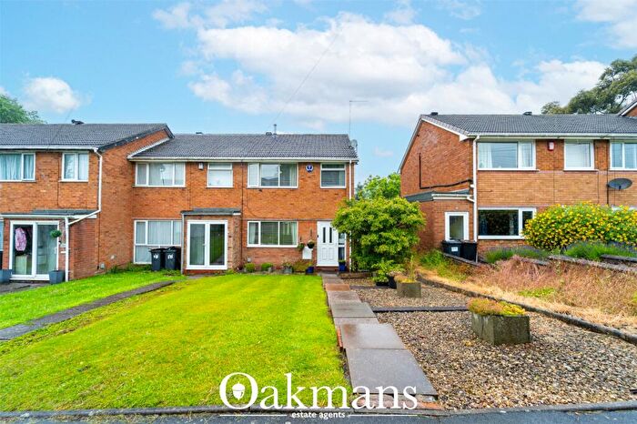3 Bedroom End Of Terrace House For Sale In Damar Croft, Birmingham, West Midlands, B14
