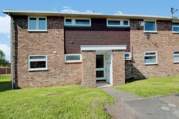 1 Bedroom Flat To Rent In Hayling Avenue, Little Paxton, St. Neots, PE19