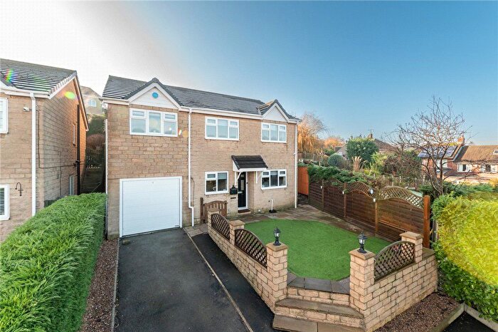 4 Bedroom Detached House For Sale In Millers Court, Liversedge, WF15