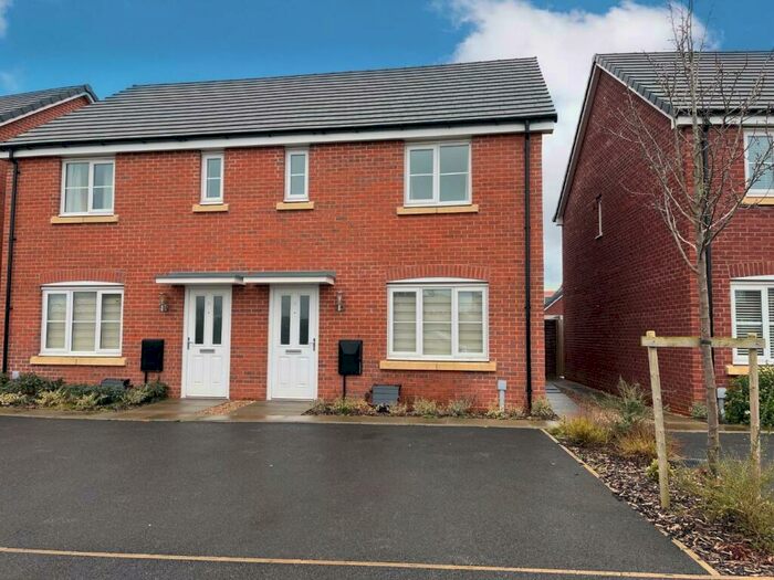 3 Bedroom Semi-Detached House To Rent In Barclay Close, Wellesbourne, CV35