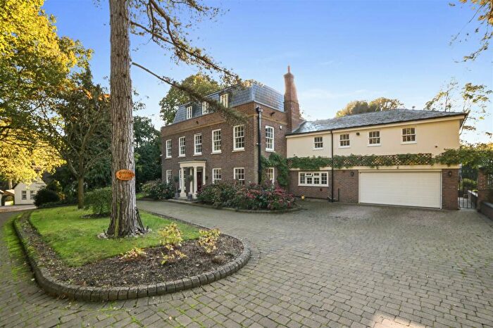 5 Bedroom Detached House For Sale In Beacon Hill, Wickham Bishops, Witham, CM8