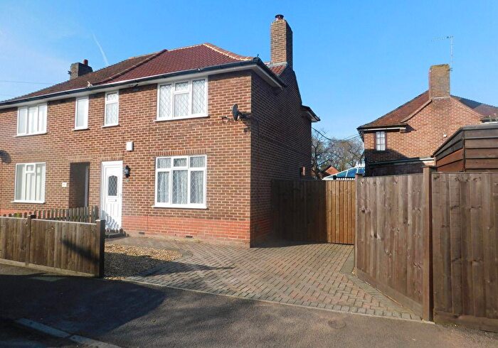 2 Bedroom Semi-Detached House For Sale In Testwood Crescent, Totton, Southampton, SO40