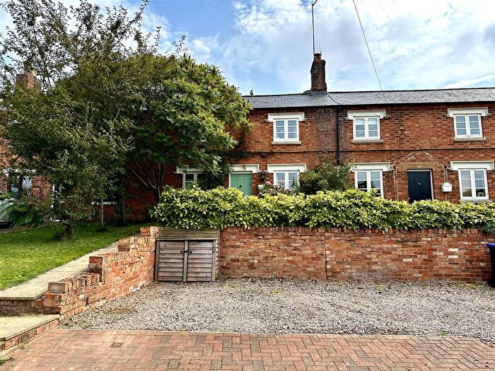 3 Bedroom Cottage For Sale In Main Street, Church Stowe, Northampton, NN7