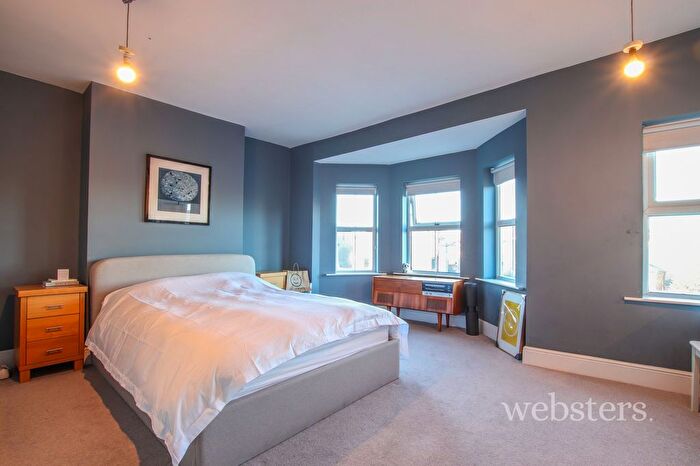3 Bedroom Terraced House For Sale In Mill Hill Road, Norwich, NR2