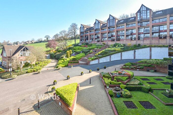 3 Bedroom Duplex For Sale In Esplanade, Esplanade, Rochester, Kent, ME1