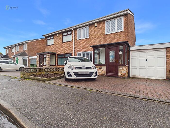 3 Bedroom Semi Detached House For Sale In Penrith Grove, Chelmsley Wood, B37