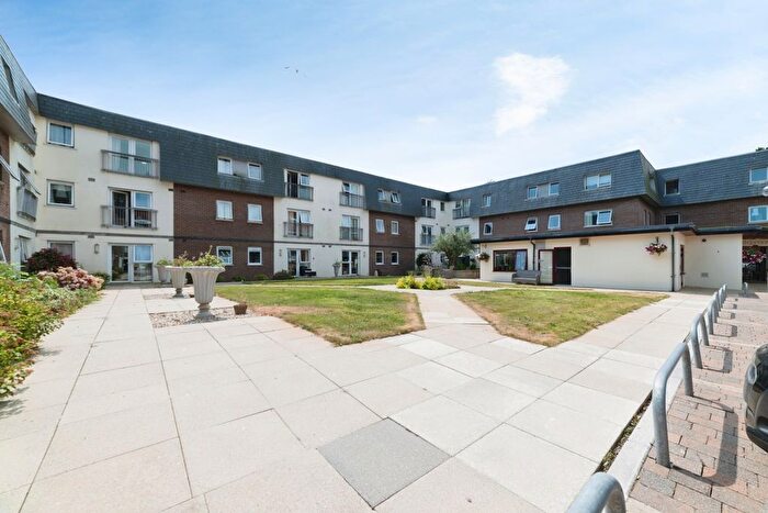 1 Bedroom Flat For Sale In Court, Swansea, West Glamorgan, SA3