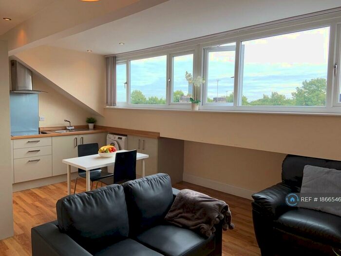 2 Bedroom Flat To Rent In Harcourt Road, Sheffield, S10