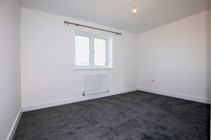 4 Bedroom Town House To Rent In Blackthorn Way, Winteringham, St. Neots, PE19