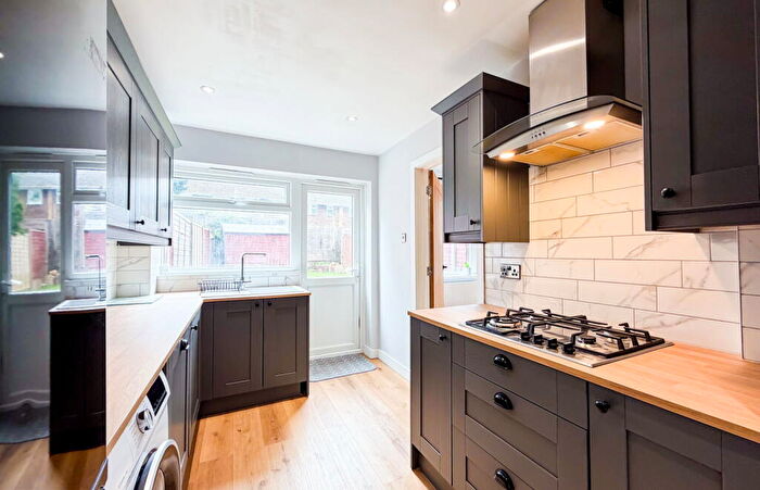 3 Bedroom Terraced House For Sale In Elizabeth Gardens, Dibden Purlieu, Southampton, SO45
