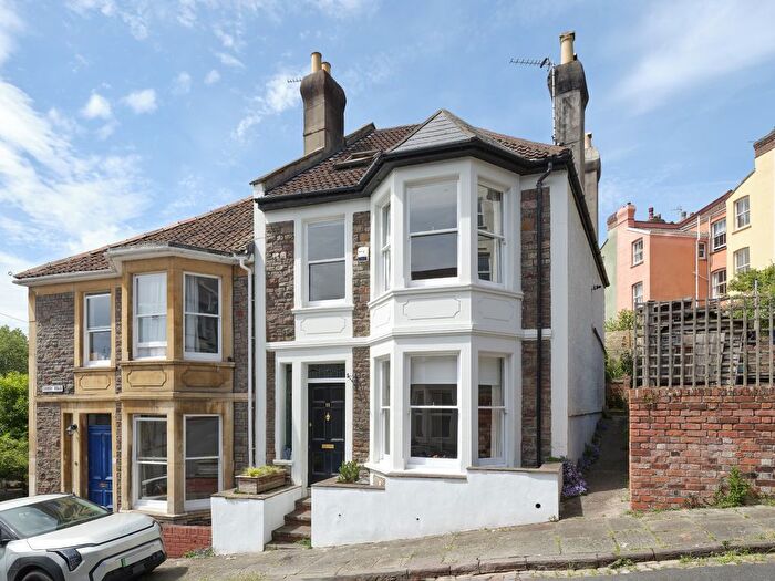 4 Bedroom End Terrace House For Sale In Dowry Road, Clifton, Bristol, BS8