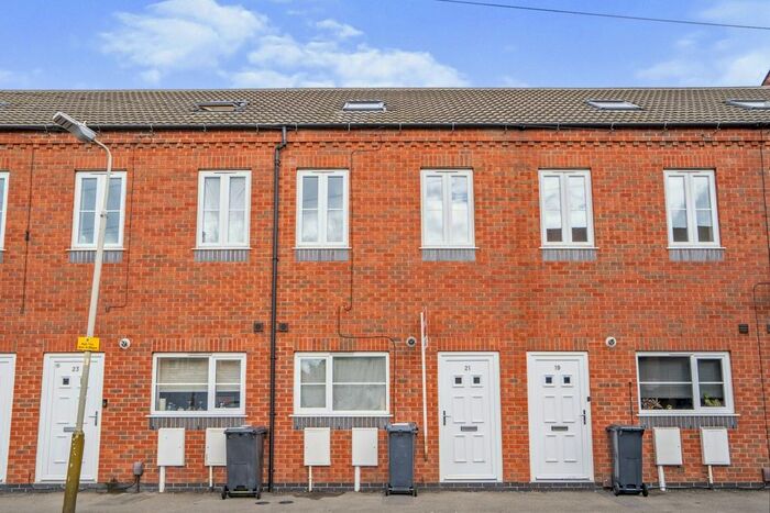 4 Bedroom Terraced House To Rent In Dartford Road, Leicester, LE2