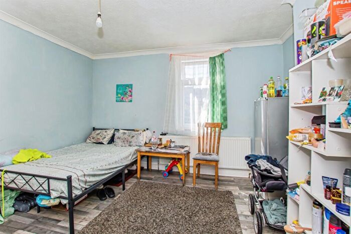 4 Bedroom Detached House For Sale In St. Peters Road, Wisbech, PE13
