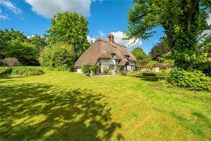 3 Bedroom Detached House For Sale In Deane, Basingstoke, Hampshire, RG25