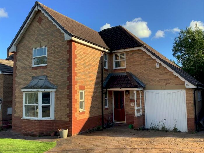 4 Bedroom Detached House For Sale In Redwood Drive, Woodland Glade