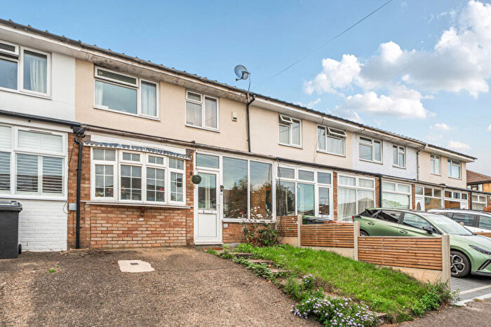3 Bedroom Terraced House For Sale In Chelsfield Gardens, Sydenham, London, SE26