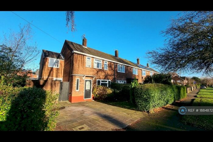 4 Bedroom End Of Terrace House To Rent In Norris Road, Sale, M33