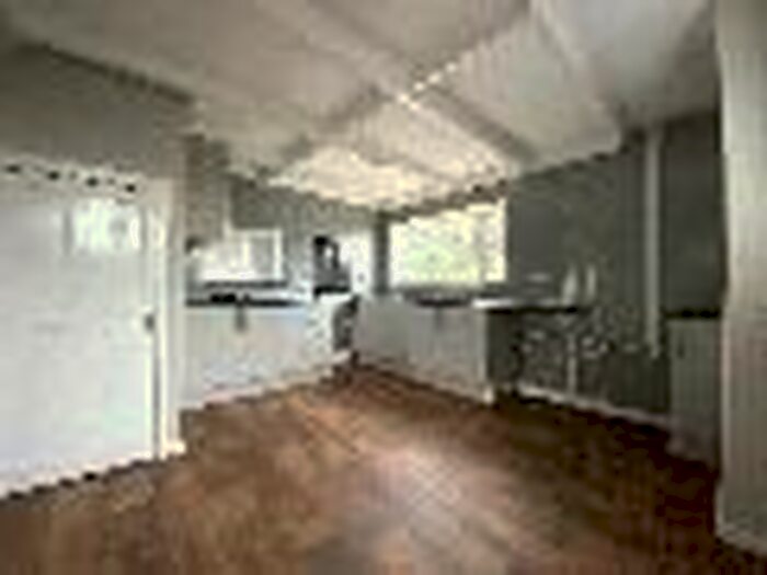 3 Bedroom End Of Terrace House To Rent In Chelmsford Close, Hull HU9