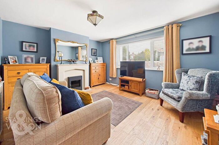 4 Bedroom Semi-detached House For Sale In Thelnetham Road, Hopton, Diss, IP22