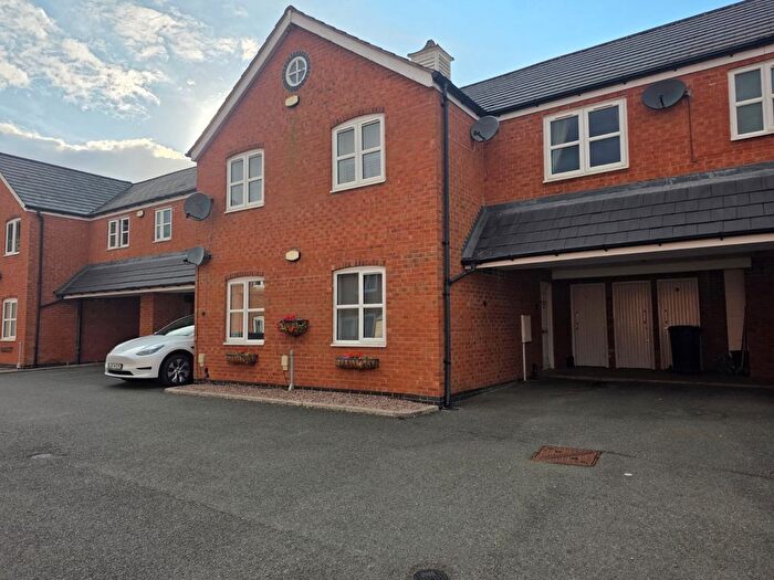 1 Bedroom Flat To Rent In Cheney Court, LE17