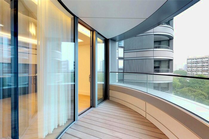 2 Bedroom Flat To Rent In The Corniche, Albert Embankment, SE1