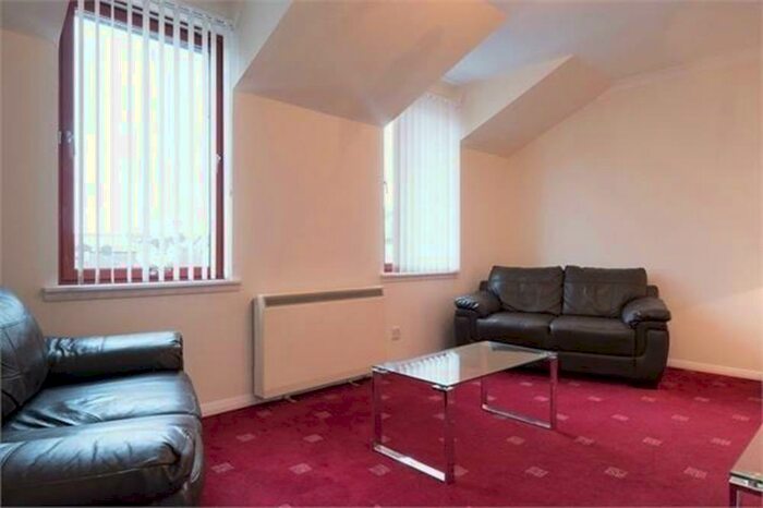 2 Bedroom Flat To Rent In Headland Court, Top Floor, AB10