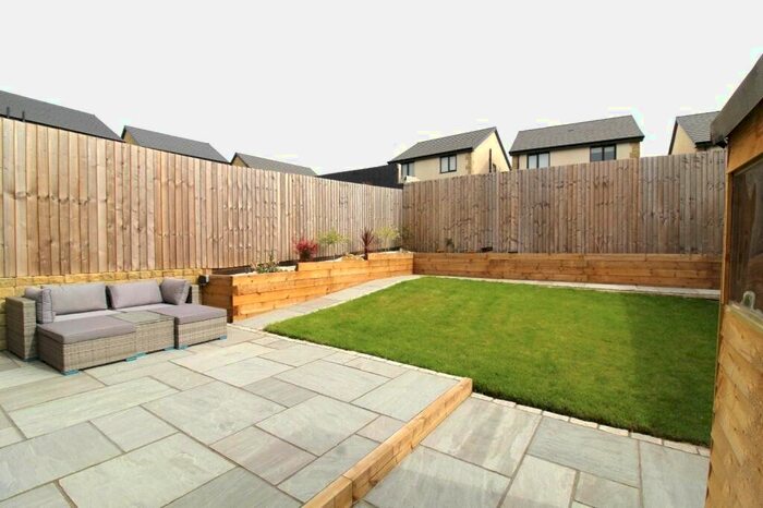 3 Bedroom Semi-Detached House For Sale In Windermere Avenue, Colne, BB8