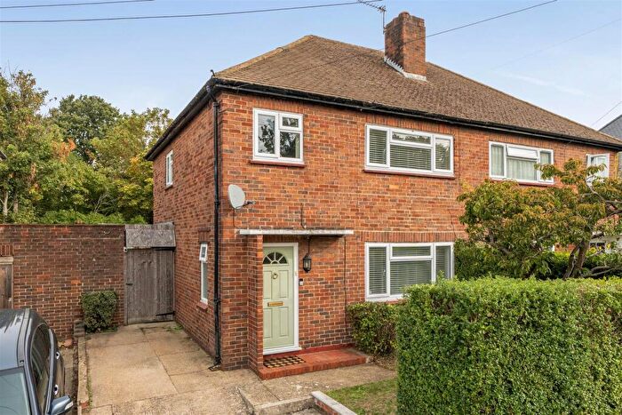 3 Bedroom Semi Detached House For Sale In Chesterfield Close, Orpington, BR5