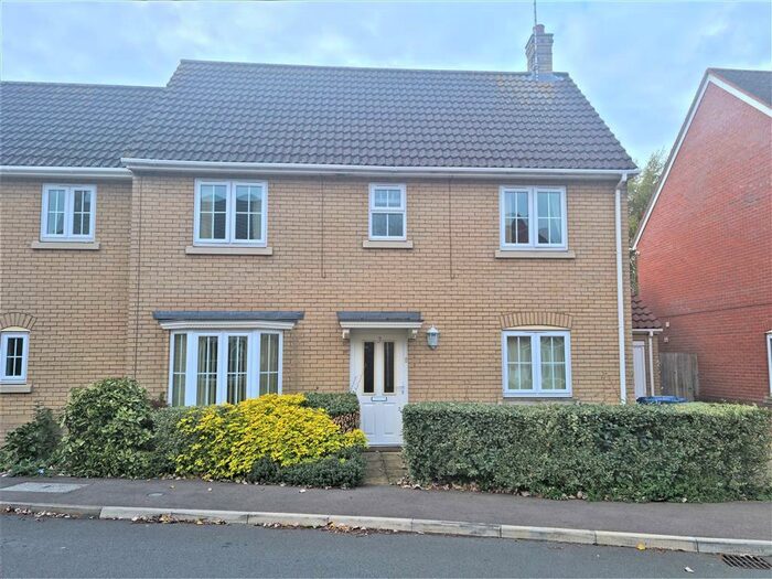 3 Bedroom Semi-Detached House To Rent In Sayers Crescent, Wisbech St. Mary, Wisbech, PE13