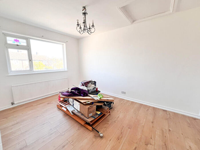 3 Bedroom Terraced House To Rent In Finchale Road, London, SE2