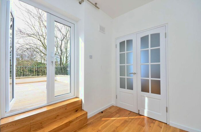 1 Bedroom Flat To Rent In Earls Court Road, Kensington, London, W8