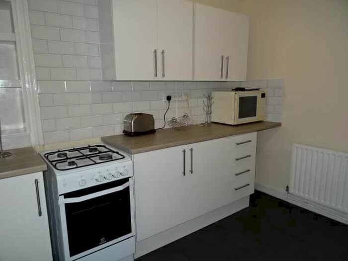 2 Bedroom Semi-Detached House To Rent In River Street, Treforest, Pontypridd, CF37