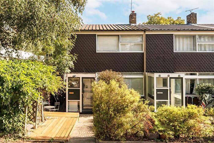 3 Bedroom Semi-detached House For Sale In The Hall, Blackheath, SE3