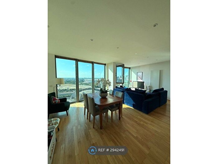 2 Bedroom Flat To Rent In George Hudson Tower, London, E15