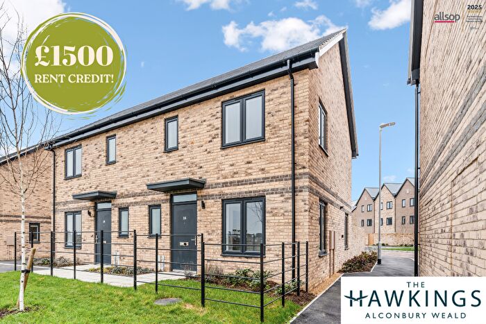 3 Bedroom Semi-Detached House To Rent In The Hawkings, Huntingdon, Cambridgeshire, PE28