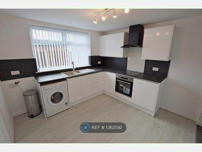 1 Bedroom Flat To Rent In Holts Lane, Poulton-Le-Fylde, FY6