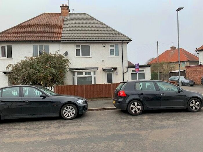 3 Bedroom Semi-Detached House To Rent In Parkland Drive, Leicester, LE2