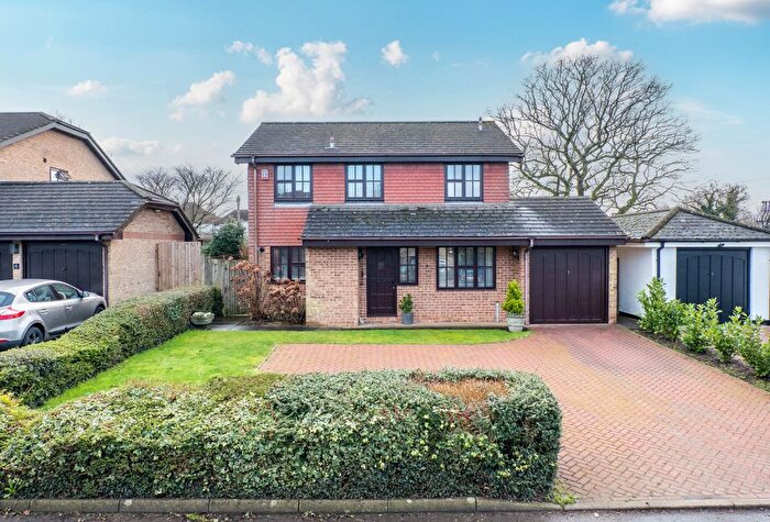 4 Bedroom Detached House For Sale In Mill Lane, Blue Bell Hill, Waldersalde, Kent, ME5