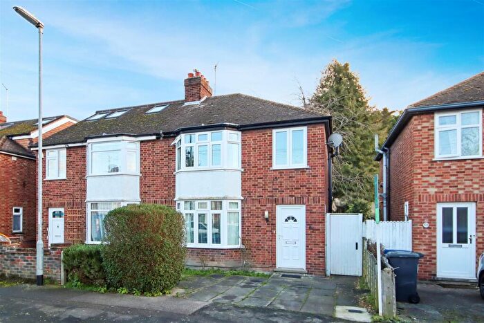 3 Bedroom Semi-Detached House For Sale In Cowper Road, Cambridge, CB1