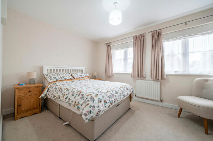 2 Bedroom End Of Terrace House For Sale In Diamond Jubilee Way, Wokingham, Berkshire, RG40